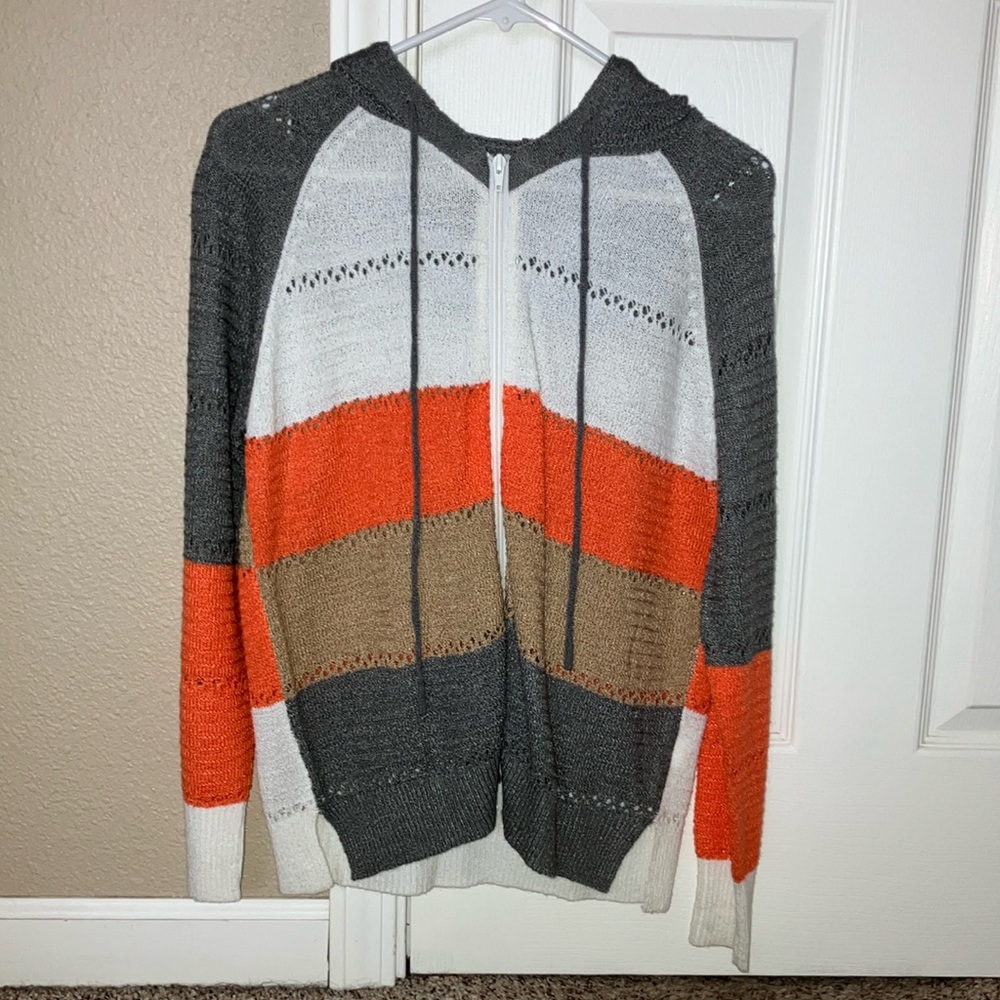 Women’s zip up